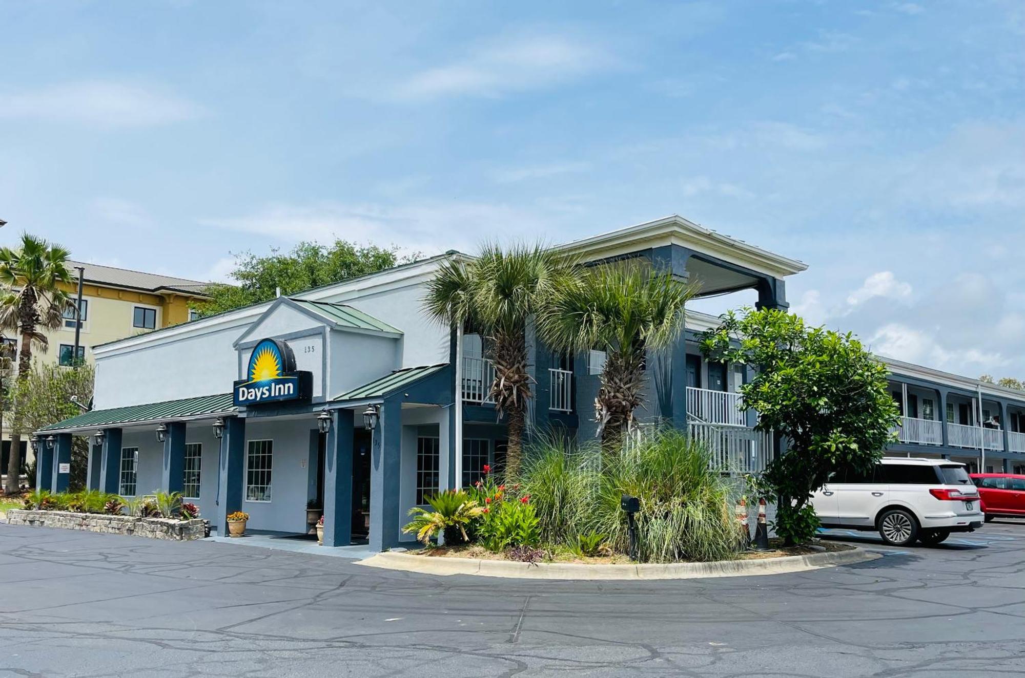 Days Inn By Wyndham Fort Walton Beach Exterior photo